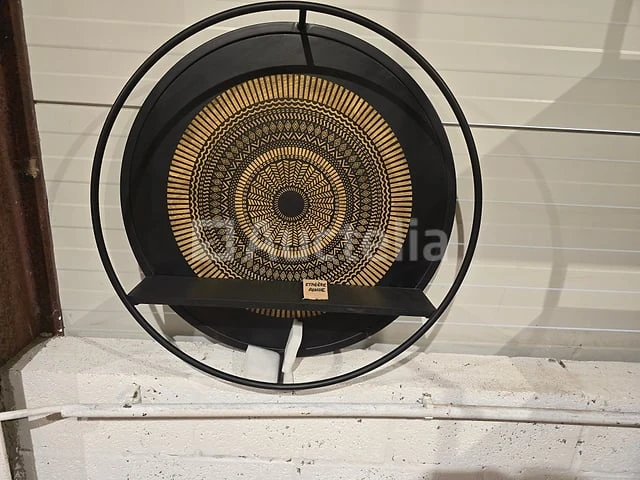 Nieuwe metalen houten plank - afbeelding 1 van  1