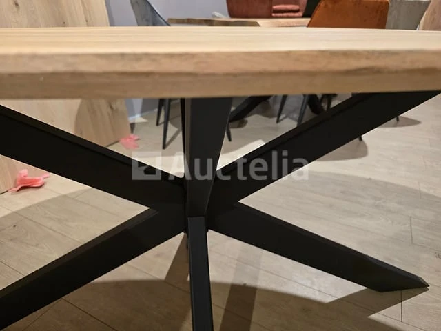 Nieuwe ovale massief houten tafel 240x110x3cm hoogte 77cm - afbeelding 1 van  2