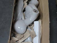 Nieuwe paspop - afbeelding 1 van  1