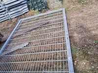 Nieuwe poortvleugel heras 245cm breed x 200cm hoog - afbeelding 2 van  3