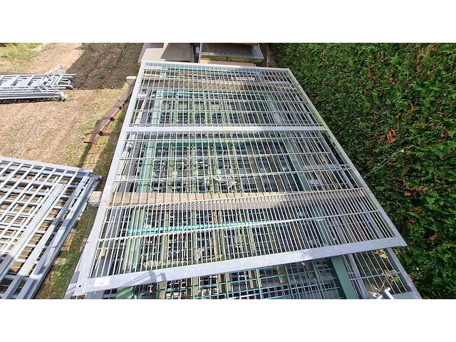Nieuwe poortvleugel heras 250cm h x200cm breed - afbeelding 1 van  4