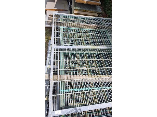 Nieuwe poortvleugel heras 250cm h x200cm breed - afbeelding 2 van  4