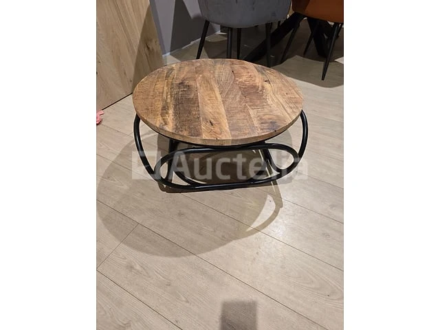 Nieuwe salontafel van massief mangohout - afbeelding 1 van  1