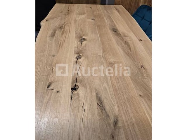 Nieuwe tafel massief hout eikenhout en zwarte epoxy 200x100x3,8 cm hoogte 77 cm - afbeelding 2 van  5