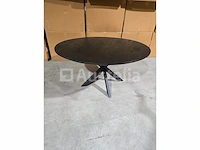 Nieuwe zwarte massief houten tafel 150x3cm hoogte 77cm - afbeelding 1 van  3