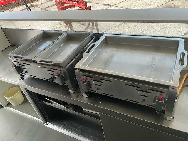 Niewiadow b3500 foodtruck - afbeelding 3 van  32