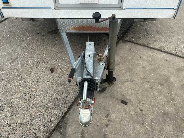 Niewiadow b3500 foodtruck - afbeelding 9 van  32