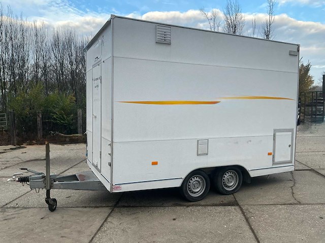 Niewiadow b3500 foodtruck - afbeelding 29 van  32