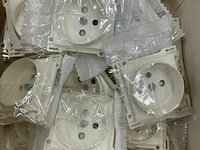 Niko, afwerkingsplaat - afbeelding 1 van  2