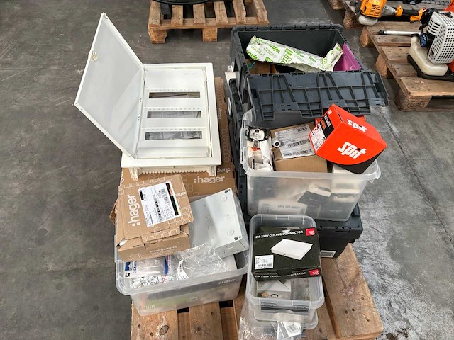 Niko-hager-wago partij elektriciteit componenten - afbeelding 2 van  6