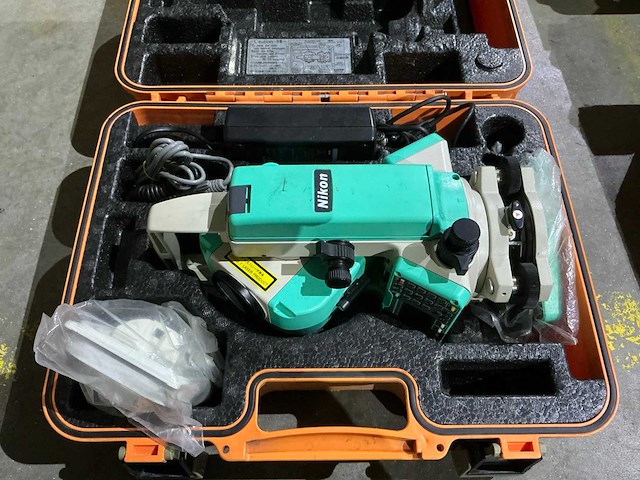 Nikon npl-352 bouwlaser - afbeelding 5 van  7