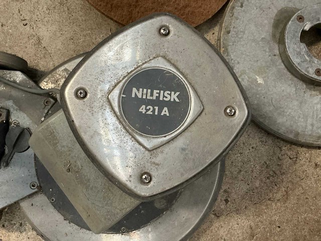 Nilfisk 421a eenschijfsmachine - afbeelding 4 van  6