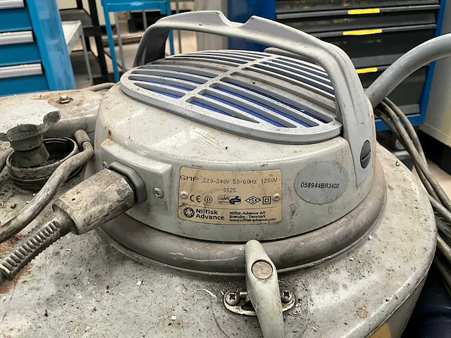 Nilfisk advance gm 626 industriële stofzuiger - afbeelding 7 van  9