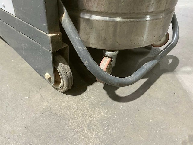 Nilfisk advance iv 055 l industriële stofzuiger - afbeelding 5 van  17