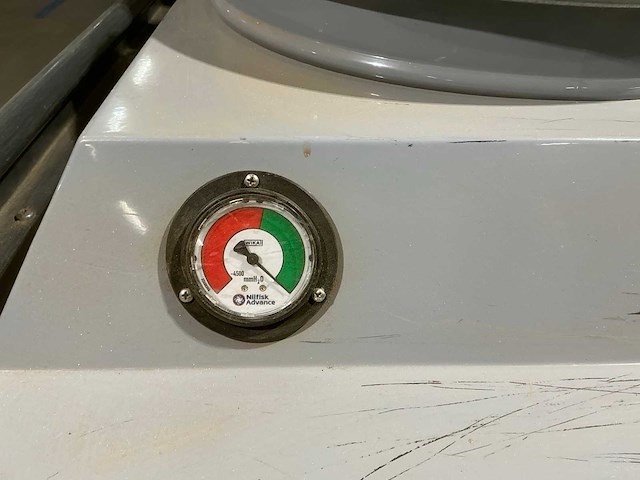 Nilfisk advance iv 055 l industriële stofzuiger - afbeelding 15 van  17