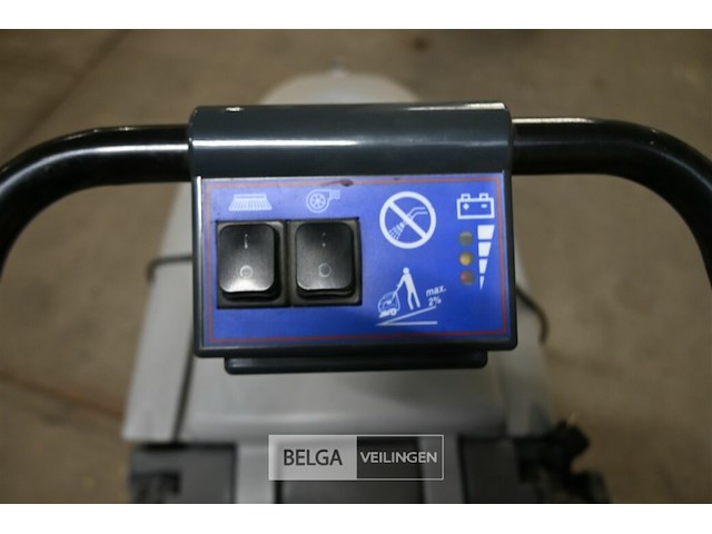 Nilfisk ba 410 poetsmachine - afbeelding 5 van  6