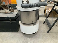 Nilfisk cfm vhw420 industriële stofzuiger - afbeelding 4 van  5
