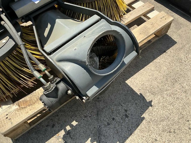 Nilfisk fss2250 borstelunit - afbeelding 8 van  8