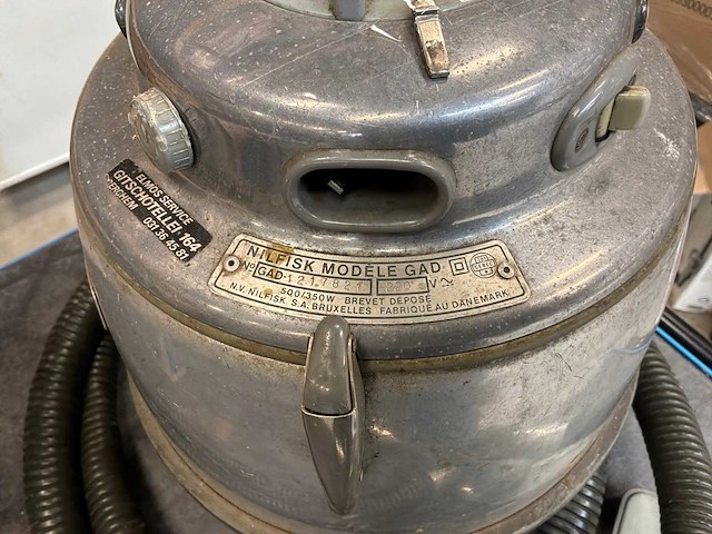 Nilfisk ga70 stofzuiger met aszuiger - afbeelding 4 van  9