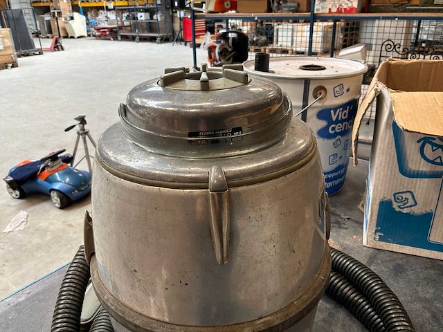 Nilfisk ga70 stofzuiger met aszuiger - afbeelding 6 van  9