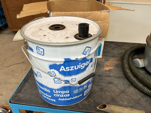 Nilfisk ga70 stofzuiger met aszuiger - afbeelding 8 van  9