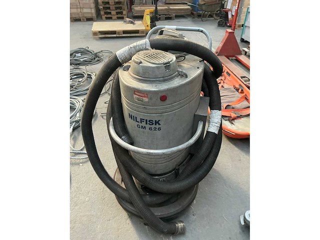 Nilfisk gm 626 industriële stofzuiger - afbeelding 2 van  5