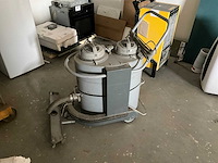 Nilfisk gm625 industriële stofzuiger - afbeelding 1 van  5