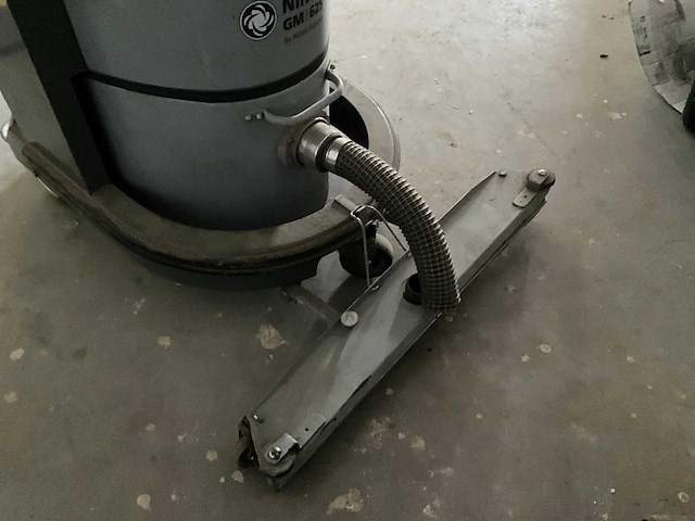 Nilfisk gm625 industriële stofzuiger - afbeelding 3 van  5