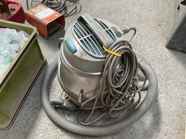 Nilfisk gm80 industriële stofzuiger - afbeelding 3 van  5