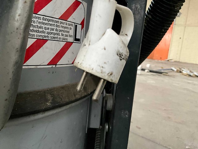 Nilfisk ivb 2000 s l l industriële stofzuiger - afbeelding 7 van  9