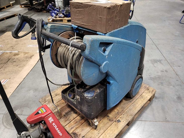 Nilfisk neptune 5 hogedrukreiniger - afbeelding 2 van  3