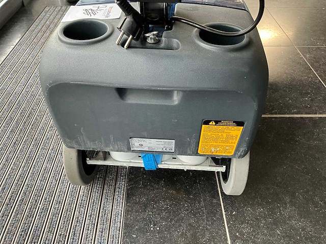 Nilfisk sc351 vloerreiniger - afbeelding 5 van  9