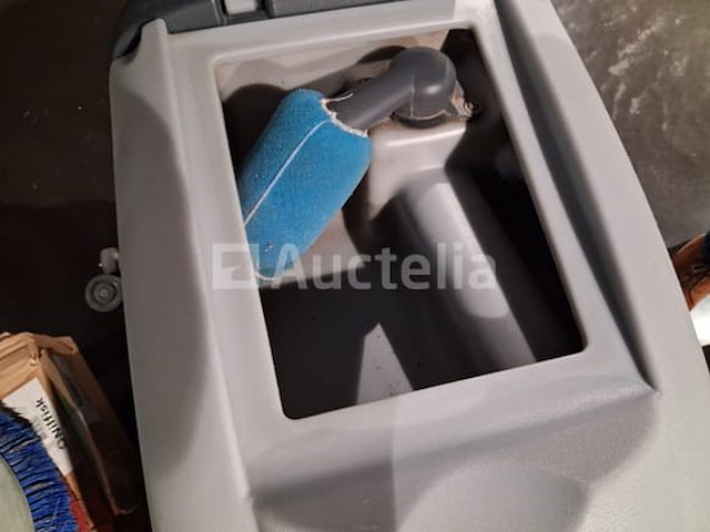 Nilfisk sc400 vloer-scrubberdroger - afbeelding 7 van  8