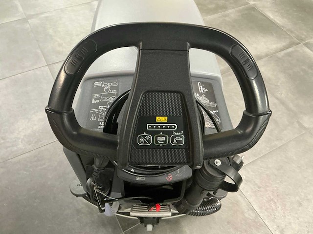 Nilfisk sc401 reinigingsmachine - afbeelding 4 van  7