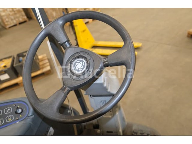 Nilfisk sc6500 ecoflex ride-on vloer-schrubberdroger - afbeelding 4 van  20