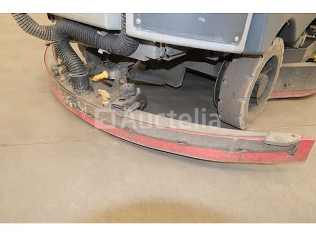 Nilfisk sc6500 ecoflex ride-on vloer-schrubberdroger - afbeelding 13 van  20