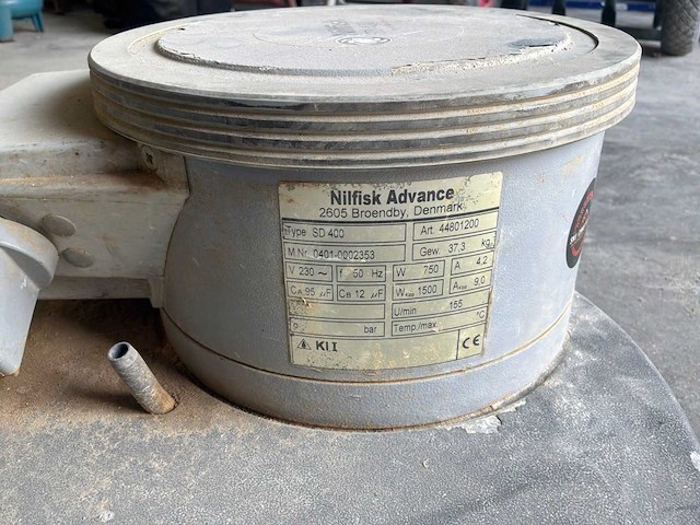 Nilfisk sd400 vloerpolijstmachine - afbeelding 6 van  6