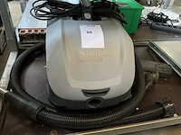 Nilfisk vp 600 stofzuiger - afbeelding 1 van  2