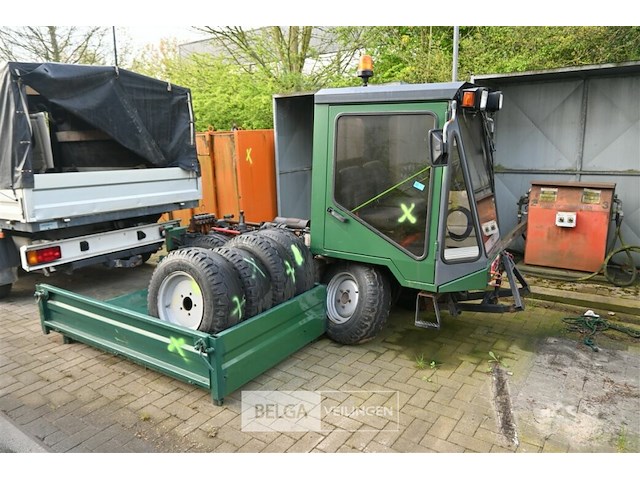 Nimos trage lichte vrachtwagen - afbeelding 1 van  19