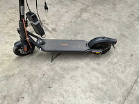 Ninebot 051203e kickscooter met lader - afbeelding 7 van  14