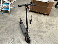 Ninebot 051203e kickscooter met lader - afbeelding 8 van  14