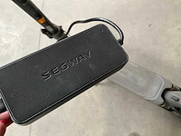 Ninebot 051501e kickscooter max g2 met lader - afbeelding 4 van  13