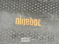 Ninebot elektrische step - afbeelding 4 van  4
