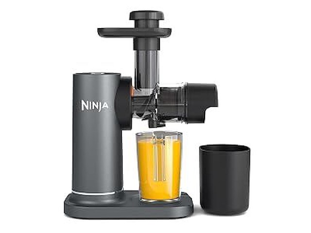 Ninja cold press juicer with 700 ml jug and 1.1l pulp container, make fresh juices, drinks and healthy shots, compact, dishwasher safe and removable parts, grey - afbeelding 1 van  2