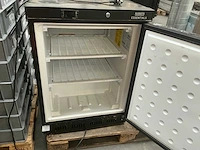 Nisbets essentials bb047-e vrieskast - afbeelding 4 van  5
