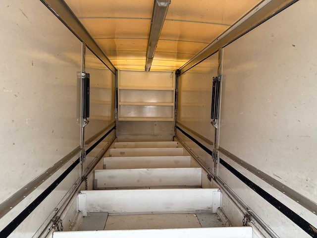 Nissan - 1991 - l50.09 - vrachtwagen - afbeelding 8 van  24