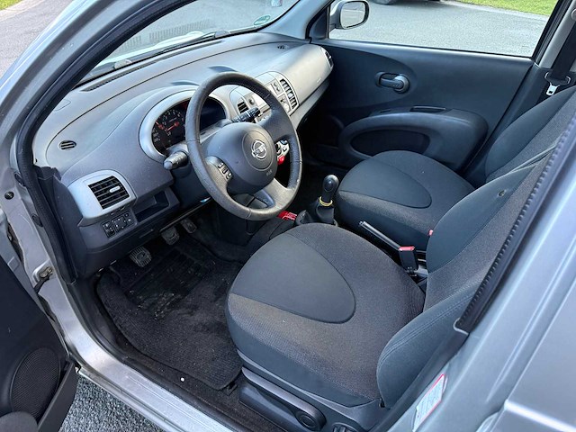 Nissan - 2005 - micra - personenauto - afbeelding 6 van  24
