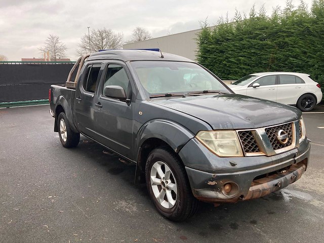Nissan - 2005 - navara - personenauto - afbeelding 5 van  8