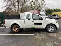 Nissan - 2006 - navara - personenauto - afbeelding 5 van  9