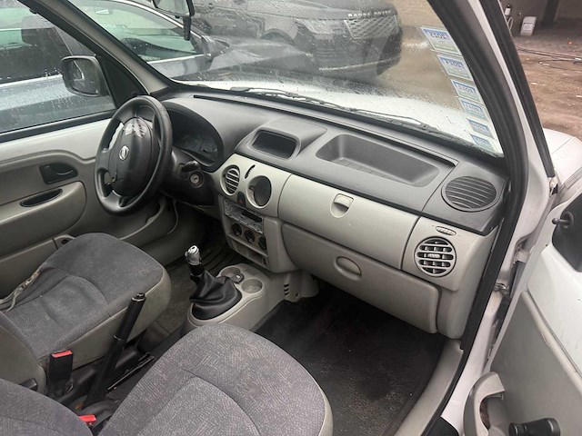 Nissan - 2007 - kubistar - personenauto - afbeelding 6 van  17